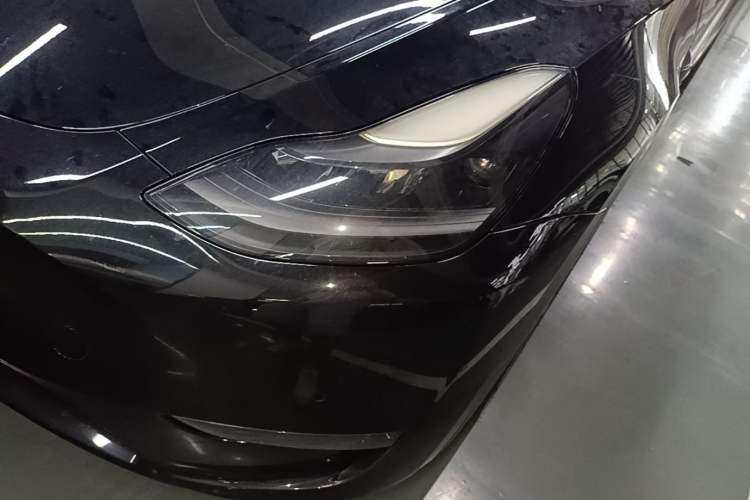 Used Tesla Model Y 2021 Standard Range Rear-Wheel Drive Version Left Front Headlight