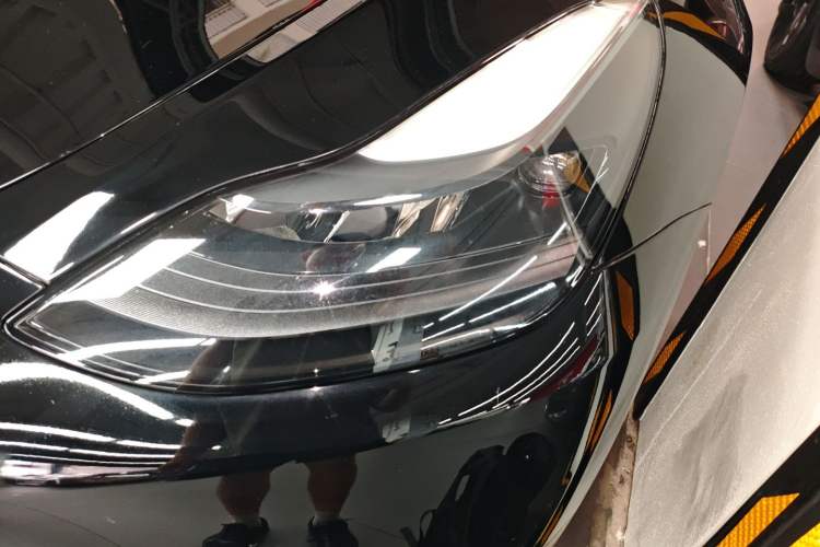 Used Tesla Model Y 2021 Standard Range Rear-Wheel Drive Version Left Front Headlight