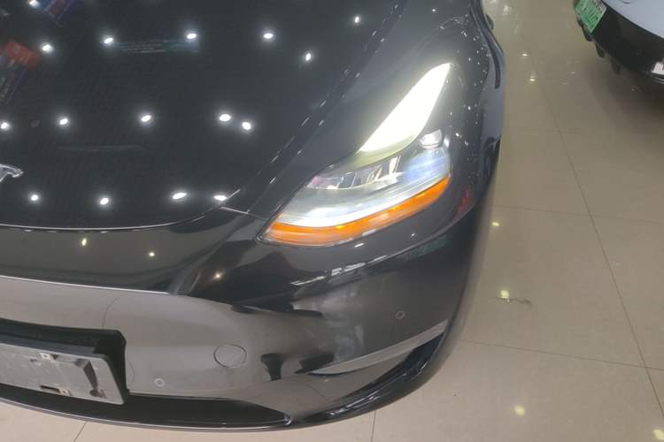 Used Tesla Model Y 2021 Standard Range Rear-Wheel Drive Version Left Front Headlight