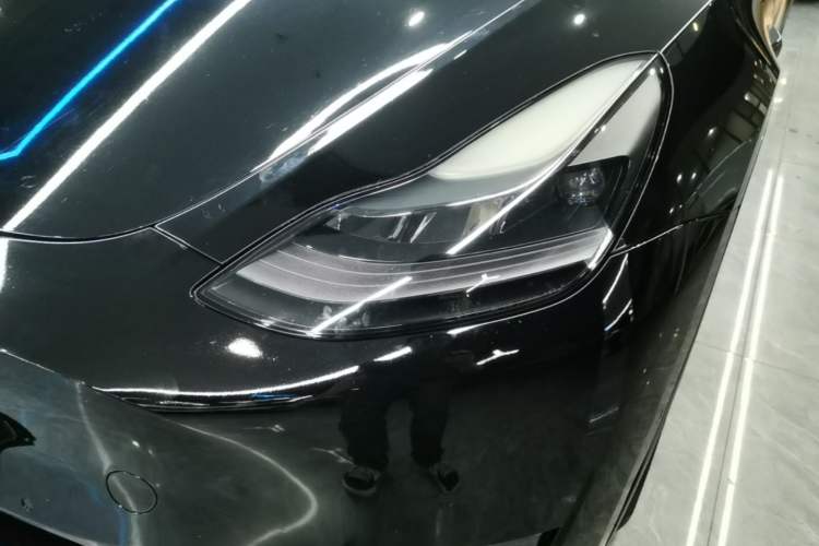 Used Tesla Model Y 2021 Standard Range Rear-Wheel Drive Version Left Front Headlight