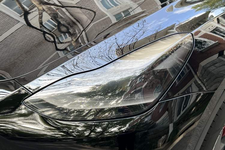 Used Tesla Model Y 2021 Long-Range All-Wheel-Drive Version Left Front Headlight
