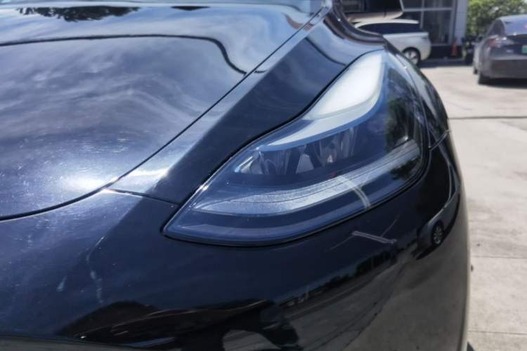 Used Tesla Model Y 2021 Standard Range Rear-Wheel Drive Version Left Front Headlight