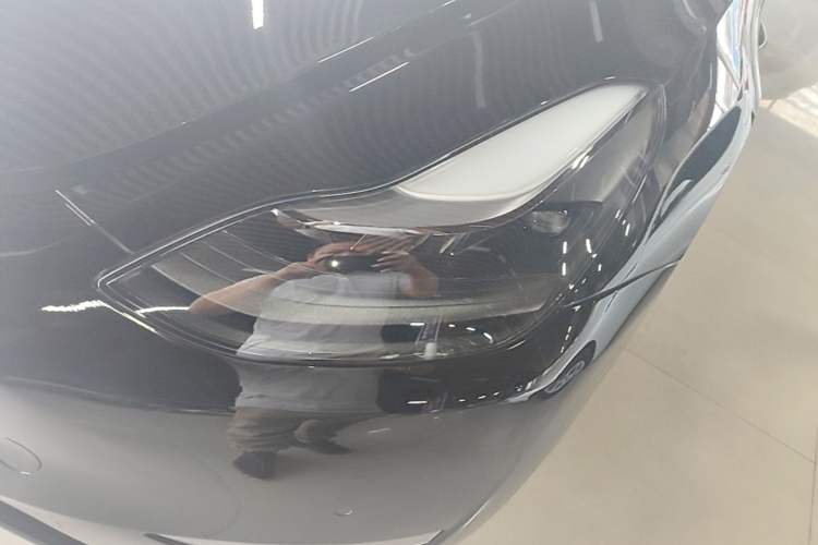 Used Tesla Model Y 2021 Standard Range Rear-Wheel Drive Version Left Front Headlight