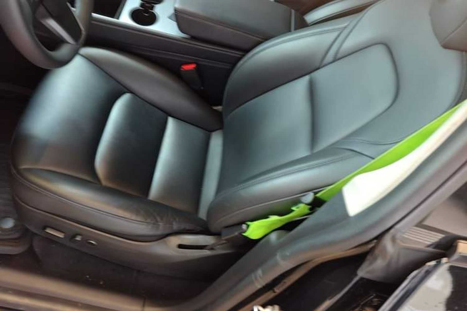 Used Tesla Model Y 2021 Standard Range Rear-Wheel Drive Version Left Front Seat