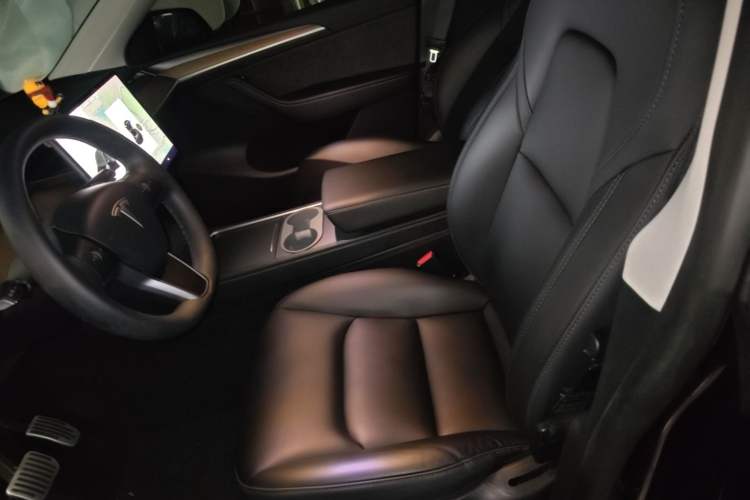 Used Tesla Model Y 2021 Standard Range Rear-Wheel Drive Version Left Front Seat