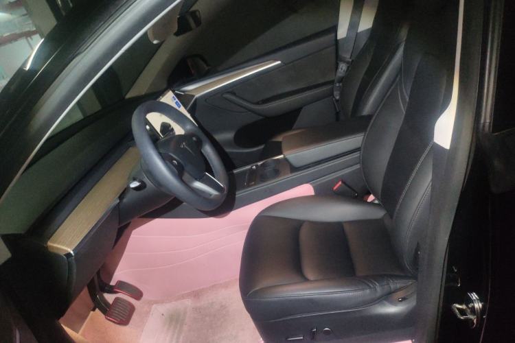 Used Tesla Model Y 2021 Long-Range All-Wheel-Drive Version Left Front Seat