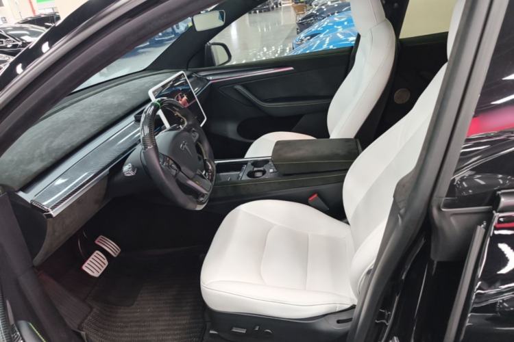 Used Tesla Model Y 2021 Performance High-Performance All-Wheel-Drive Version Left Front Seat