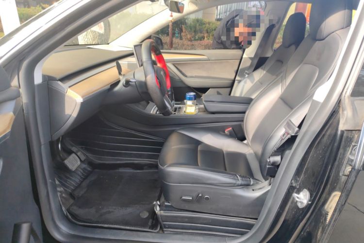 Used Tesla Model Y 2021 Standard Range Rear-Wheel Drive Version Left Front Seat