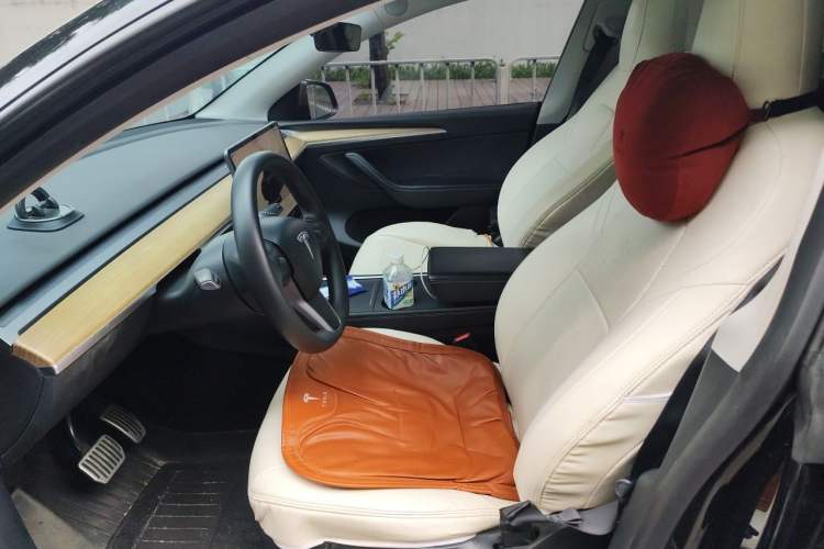 Used Tesla Model Y 2021 Revised Version 2 Long-Range All-Wheel-Drive Edition Left Front Seat