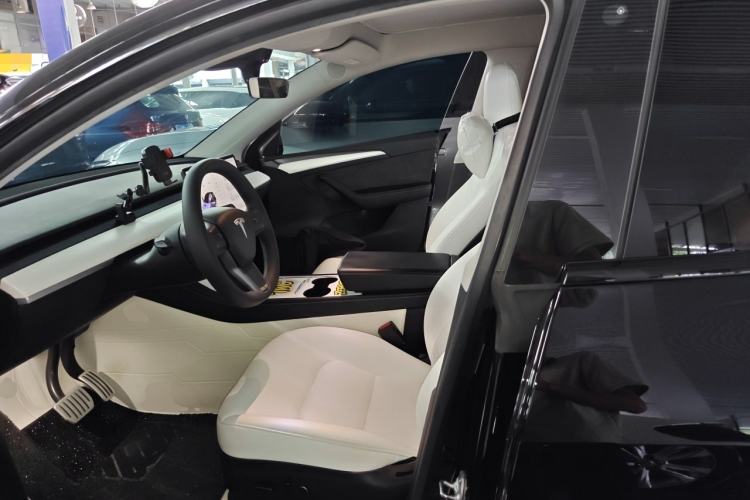 Used Tesla Model Y 2021 Performance High-Performance All-Wheel-Drive Version Left Front Seat