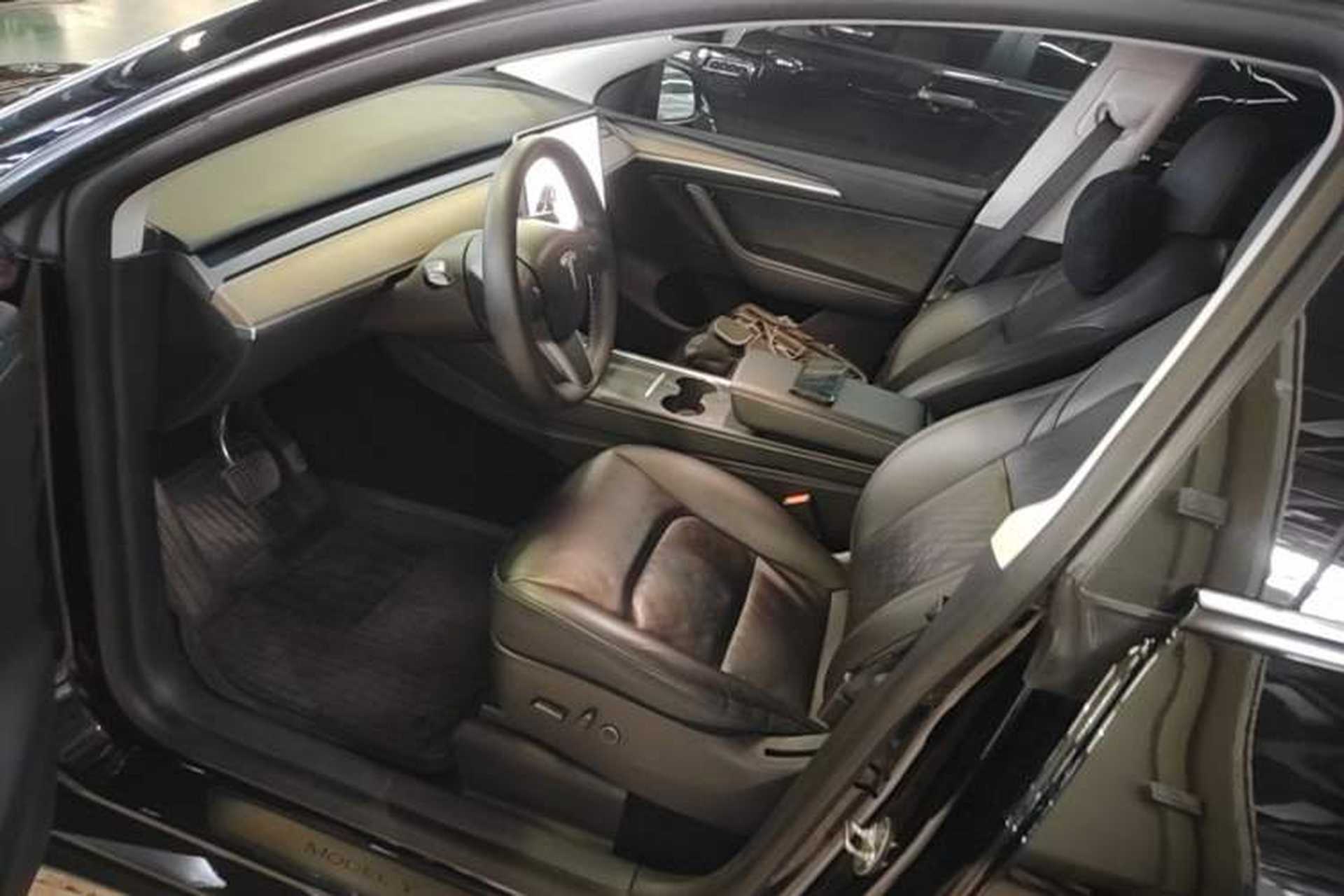 Used Tesla Model Y 2021 Standard Range Rear-Wheel Drive Version Left Front Seat