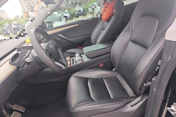 Used Tesla Model Y 2021 Standard Range Rear-Wheel Drive Version Left Front Seat
