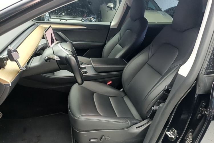 Used Tesla Model Y 2021 Performance High-Performance All-Wheel-Drive Version Left Front Seat