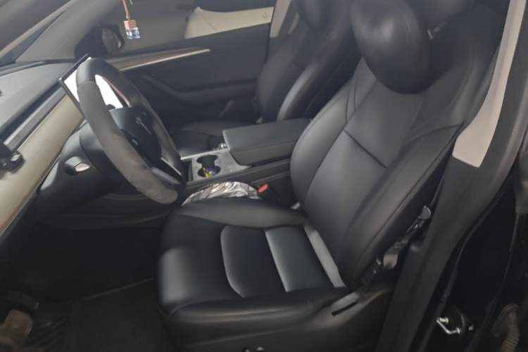 Used Tesla Model Y 2021 Long-Range All-Wheel-Drive Version 3D7 Left Front Seat