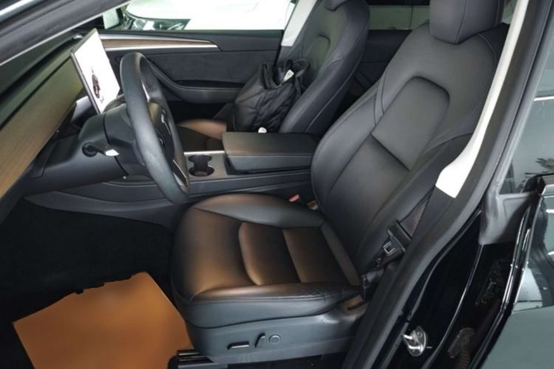 Used Tesla Model Y 2021 Long-Range All-Wheel-Drive Version Left Front Seat