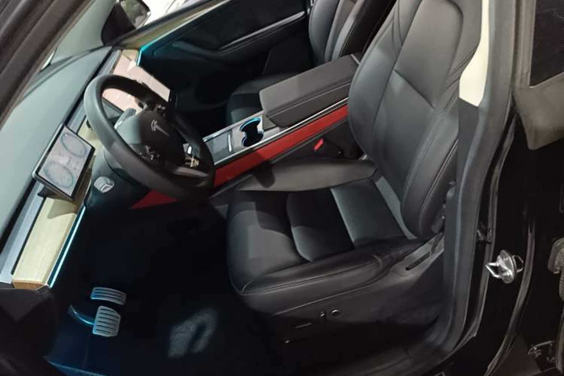 Used Tesla Model Y 2021 Performance High-Performance All-Wheel-Drive Version Left Front Seat