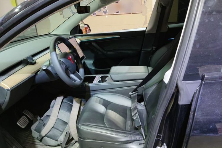 Used Tesla Model Y 2021 Performance High-Performance All-Wheel-Drive Version Left Front Seat