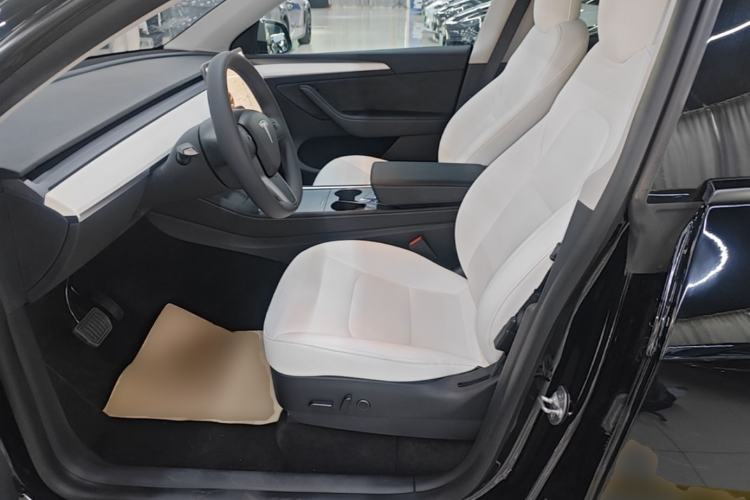 Used Tesla Model Y 2021 Standard Range Rear-Wheel Drive Version Left Front Seat