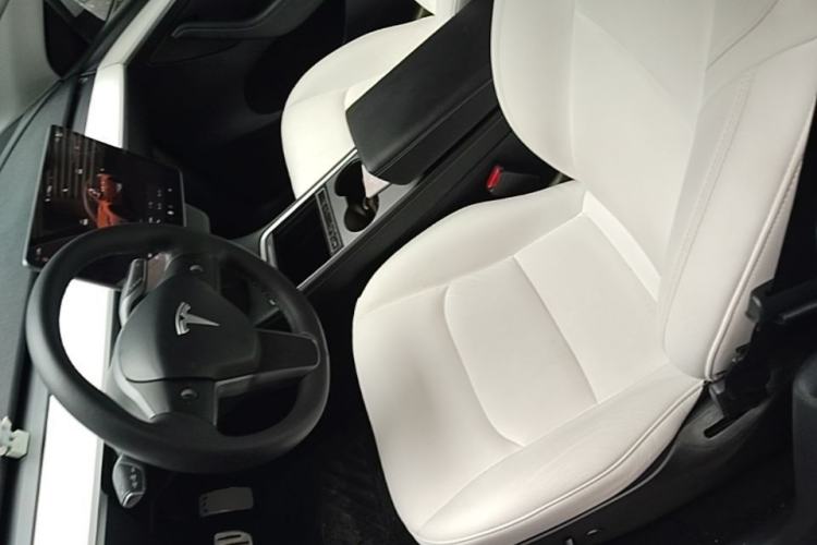 Used Tesla Model Y 2021 Performance High-Performance All-Wheel-Drive Version Left Front Seat