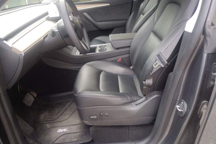 Used Tesla Model Y 2021 Standard Range Rear-Wheel Drive Version Left Front Seat