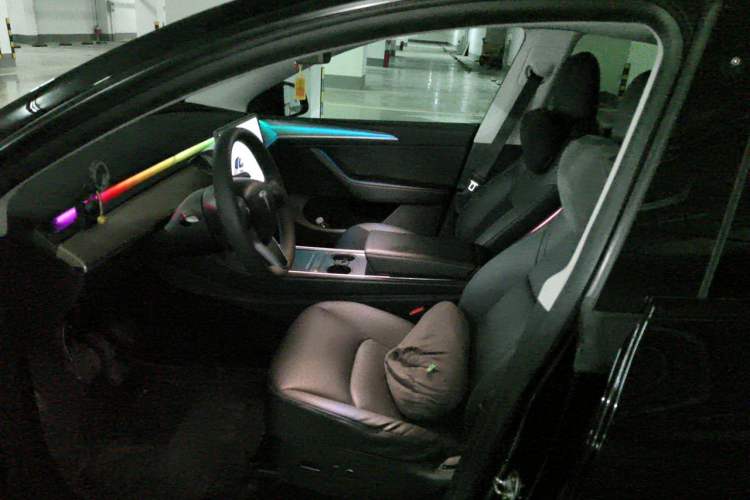Used Tesla Model Y 2021 Standard Range Rear-Wheel Drive Version Left Front Seat