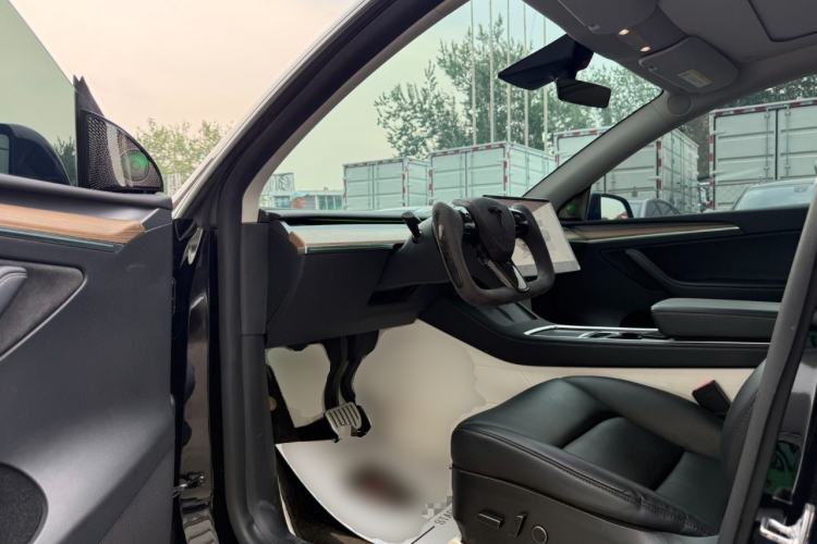 Used Tesla Model Y 2021 Performance High-Performance All-Wheel-Drive Version Left Front Seat