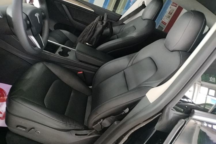 Used Tesla Model Y 2021 Standard Range Rear-Wheel Drive Version Left Front Seat