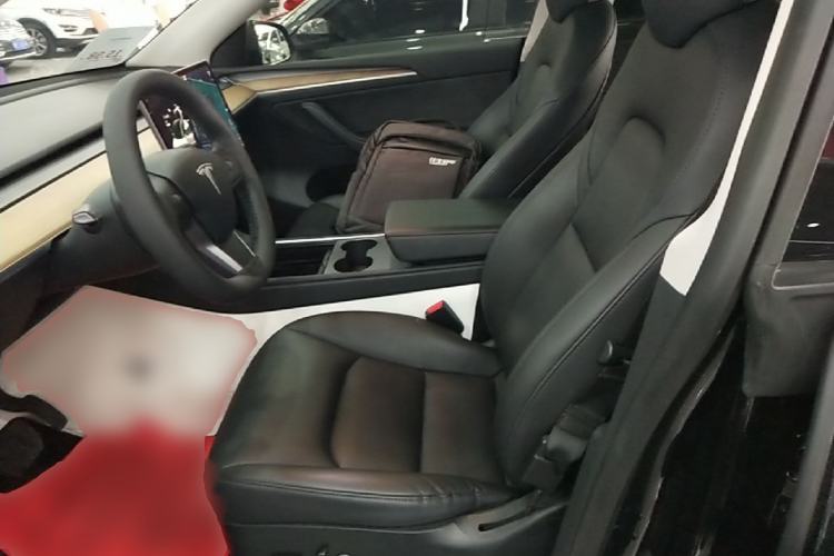 Used Tesla Model Y 2021 Long-Range All-Wheel-Drive Version Left Front Seat