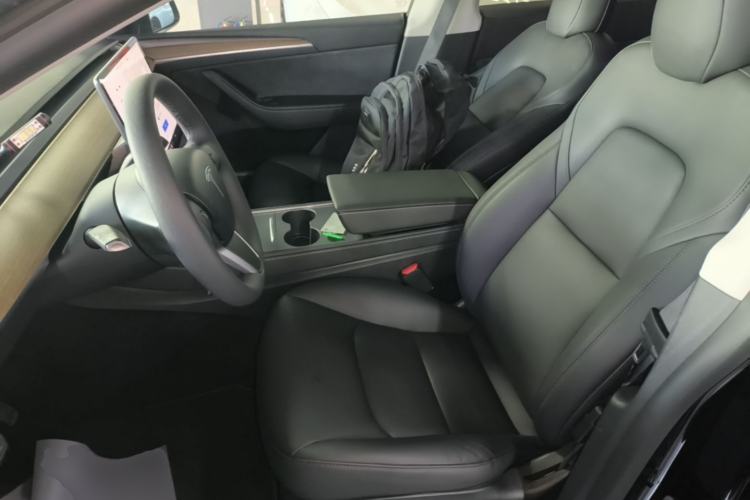 Used Tesla Model Y 2021 Long-Range All-Wheel-Drive Version 3D7 Left Front Seat