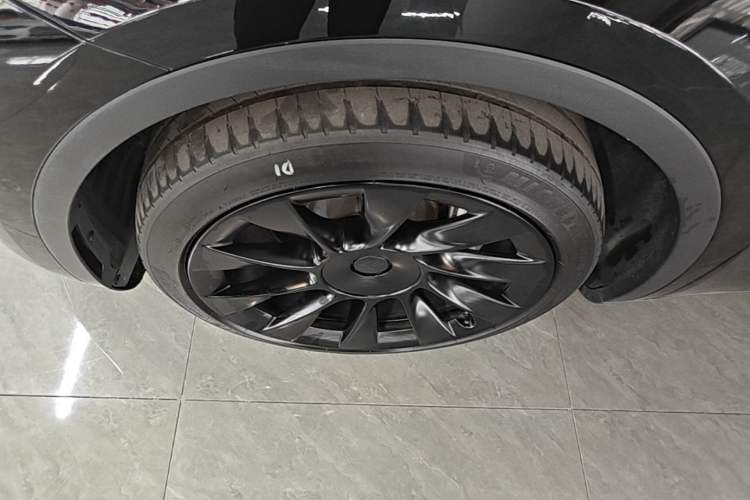 Used Tesla Model Y 2021 Revised Version 2 Long-Range All-Wheel-Drive Edition Left Front Wheel Hub