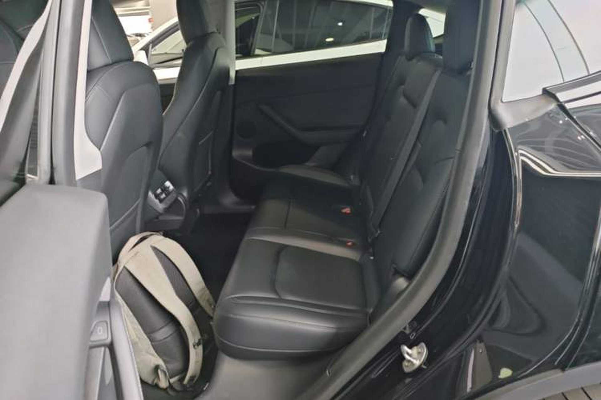 Used Tesla Model Y 2021 Revised Version 2 Long-Range All-Wheel-Drive Edition Left Rear Seat
