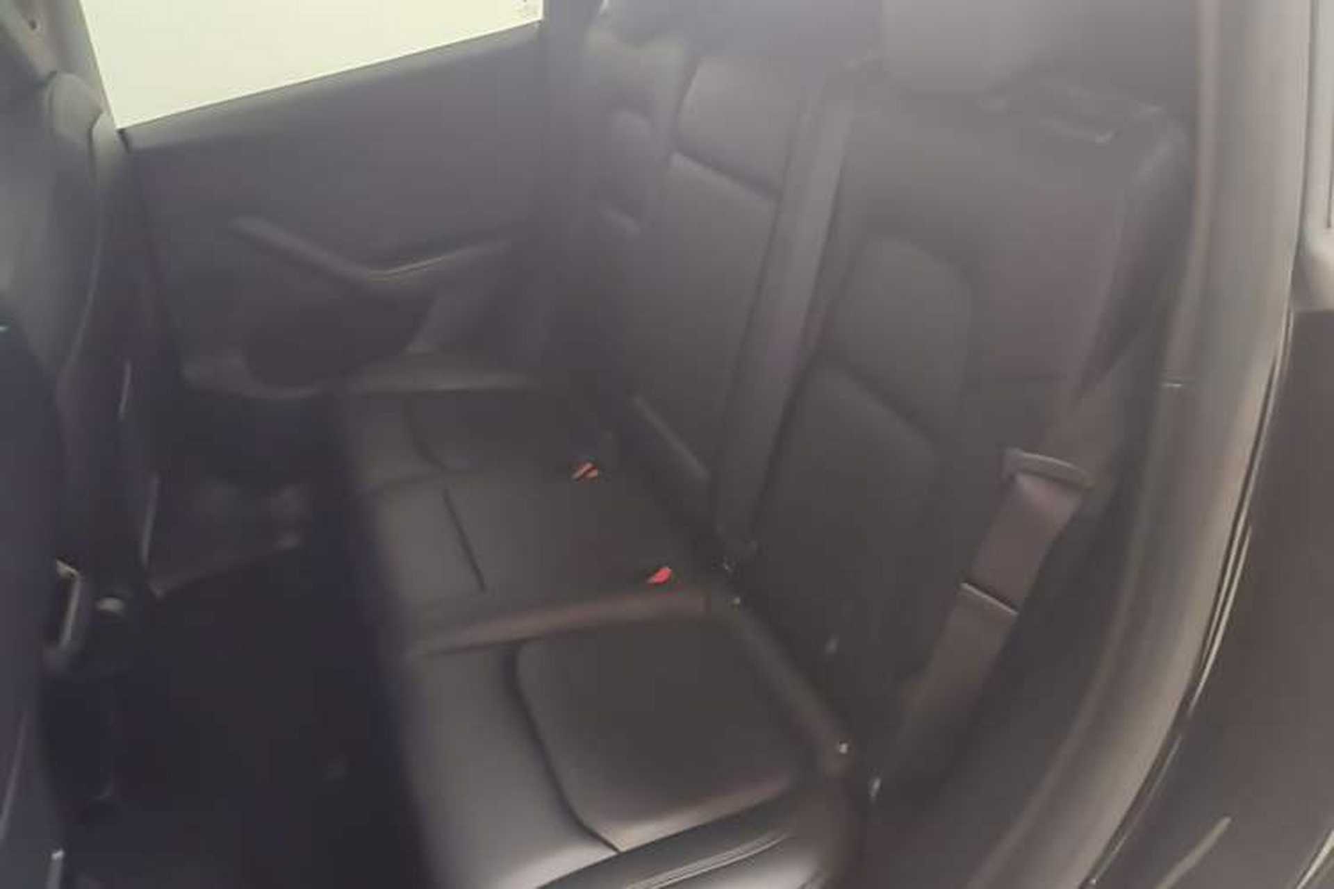 Used Tesla Model Y 2021 Standard Range Rear-Wheel Drive Version Left Rear Seat