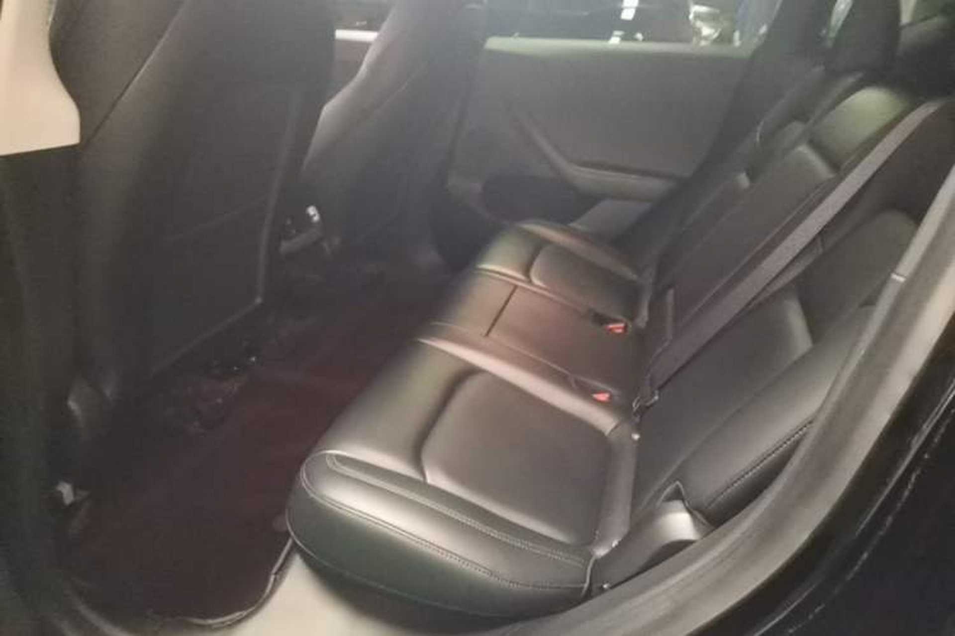 Used Tesla Model Y 2021 Standard Range Rear-Wheel Drive Version Left Rear Seat