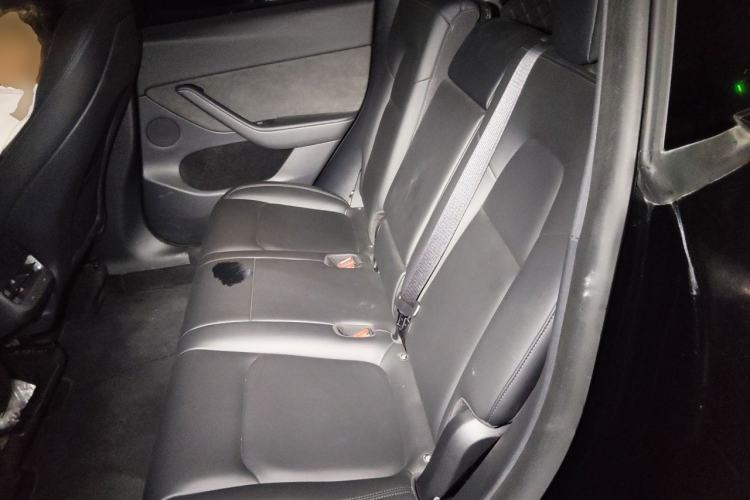 Used Tesla Model Y 2021 Standard Range Rear-Wheel Drive Version Left Rear Seat