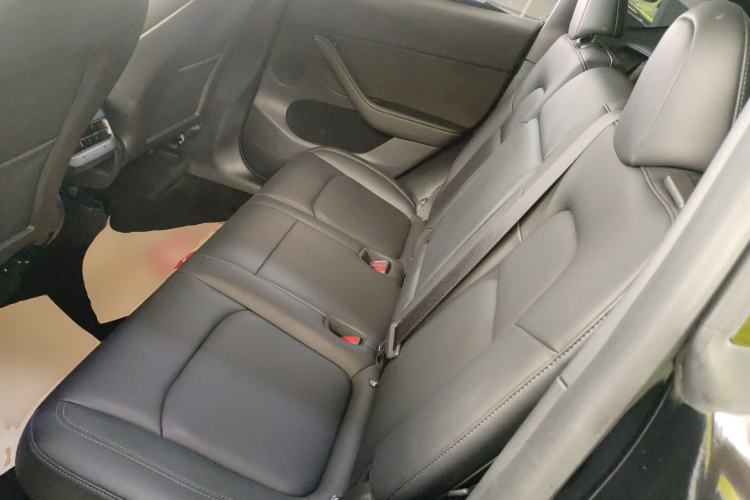 Used Tesla Model Y 2021 Standard Range Rear-Wheel Drive Version Left Rear Seat