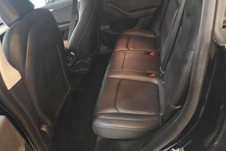 Used Tesla Model Y 2021 Long-Range All-Wheel-Drive Version 3D7 Left Rear Seat