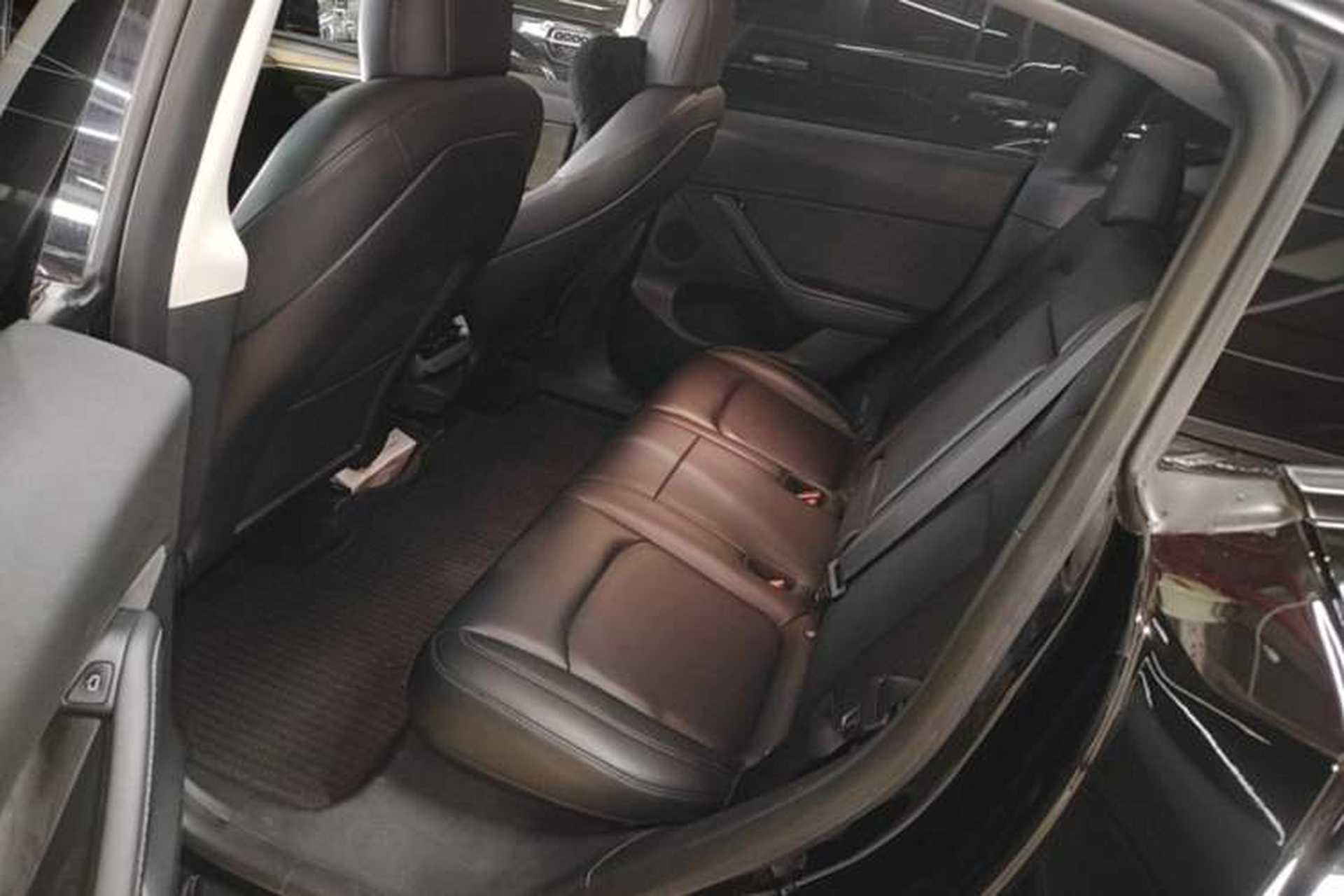Used Tesla Model Y 2021 Standard Range Rear-Wheel Drive Version Left Rear Seat