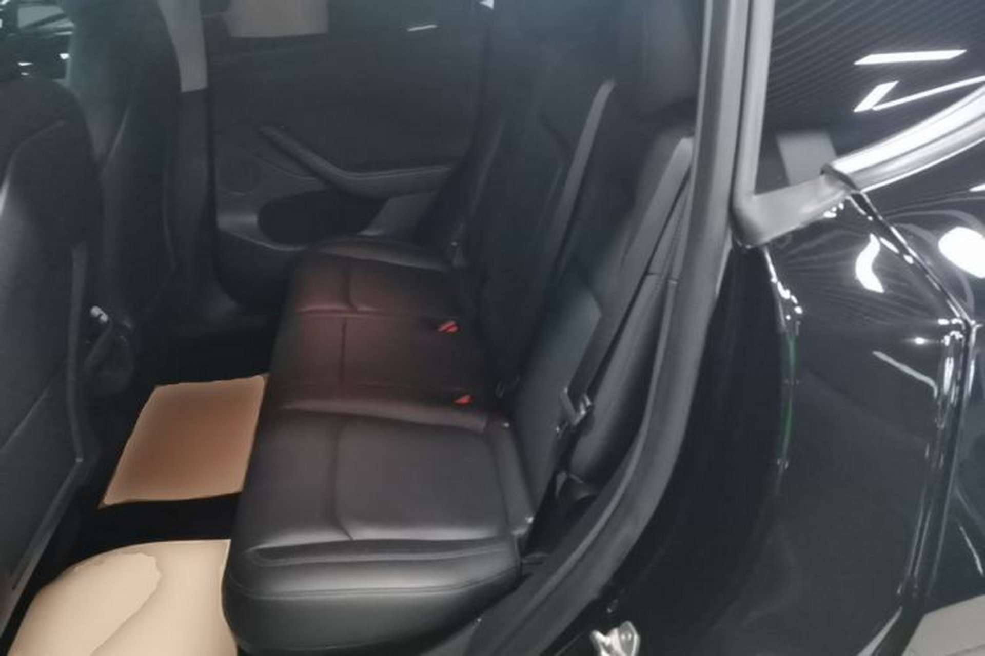 Used Tesla Model Y 2021 Long-Range All-Wheel-Drive Version Left Rear Seat