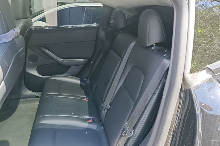 Used Tesla Model Y 2021 Standard Range Rear-Wheel Drive Version Left Rear Seat