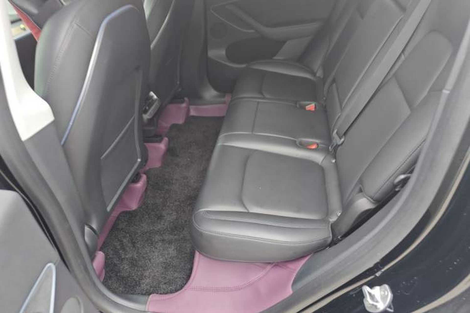 Used Tesla Model Y 2021 Long-Range All-Wheel-Drive Version Left Rear Seat