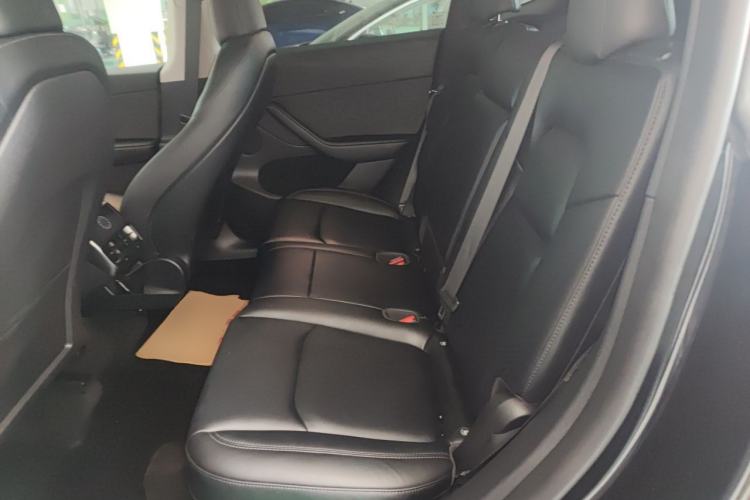 Used Tesla Model Y 2021 Revised Version 2 Long-Range All-Wheel-Drive Edition Left Rear Seat