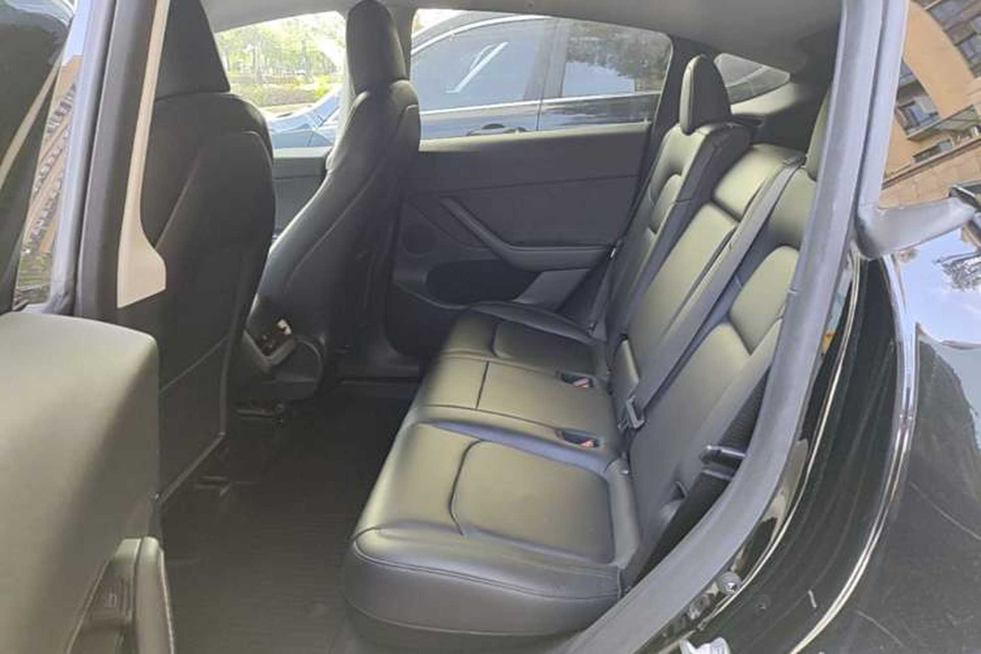 Used Tesla Model Y 2021 Standard Range Rear-Wheel Drive Version Left Rear Seat