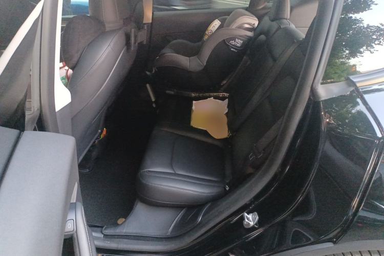 Used Tesla Model Y 2021 Long-Range All-Wheel-Drive Version 3D7 Left Rear Seat
