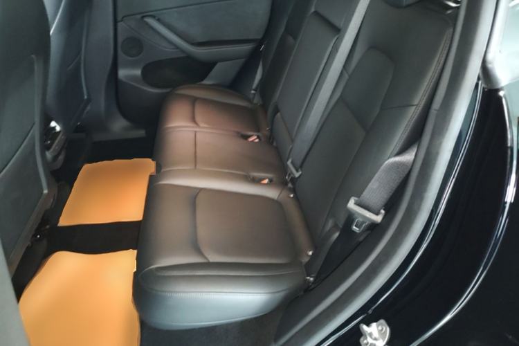 Used Tesla Model Y 2021 Long-Range All-Wheel-Drive Version Left Rear Seat