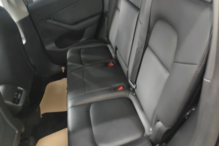 Used Tesla Model Y 2021 Long-Range All-Wheel-Drive Version Left Rear Seat