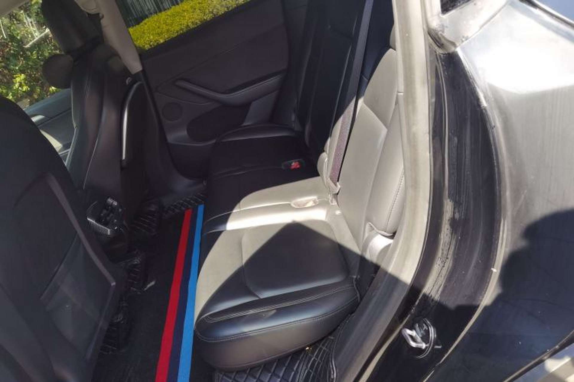 Used Tesla Model Y 2021 Standard Range Rear-Wheel Drive Version Left Rear Seat