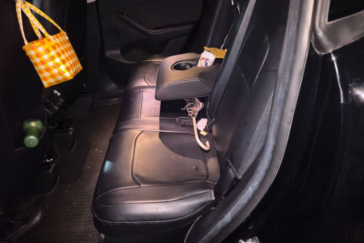 Used Tesla Model Y 2021 Standard Range Rear-Wheel Drive Version Left Rear Seat