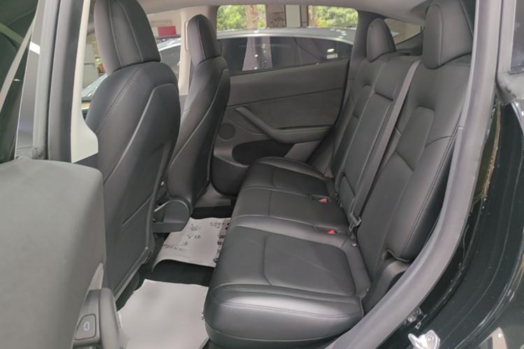 Used Tesla Model Y 2021 Standard Range Rear-Wheel Drive Version Left Rear Seat