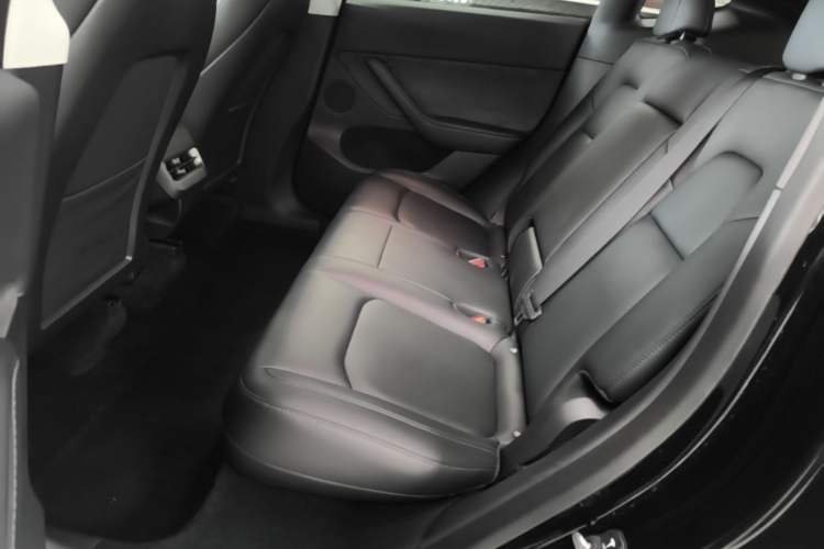 Used Tesla Model Y 2021 Standard Range Rear-Wheel Drive Version Left Rear Seat