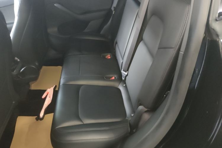 Used Tesla Model Y 2021 Standard Range Rear-Wheel Drive Version Left Rear Seat